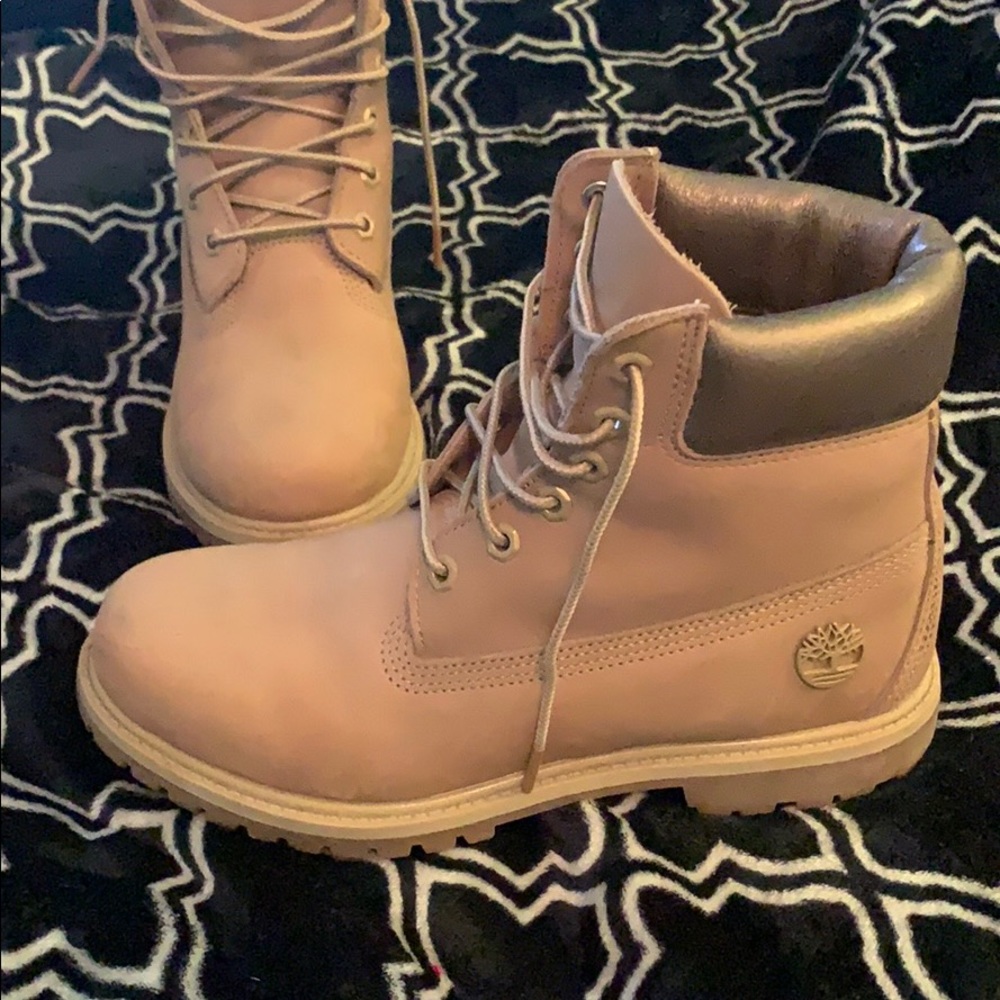 women’s Timberland boots with metallic collar